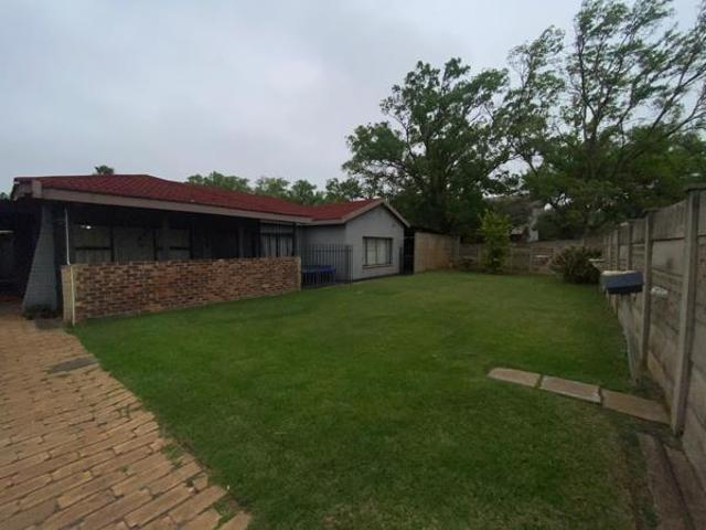 House for sale in Vanderbijlpark, Emfuleni Local Municipality