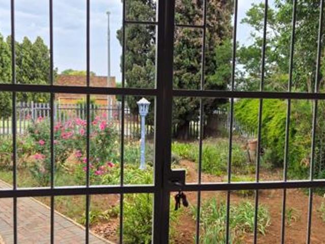 House for sale in Vanderbijlpark, Emfuleni Local Municipality
