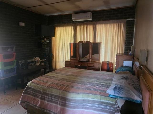 House for sale in Vanderbijlpark, Emfuleni Local Municipality