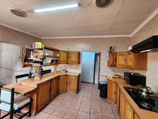 House for sale in Vanderbijlpark, Emfuleni Local Municipality