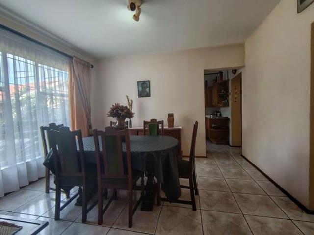 House for sale in Vanderbijlpark, Emfuleni Local Municipality