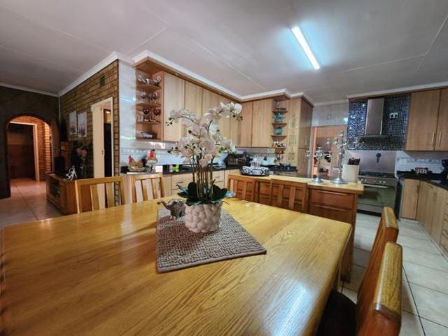 House for sale in Vanderbijlpark, Emfuleni Local Municipality