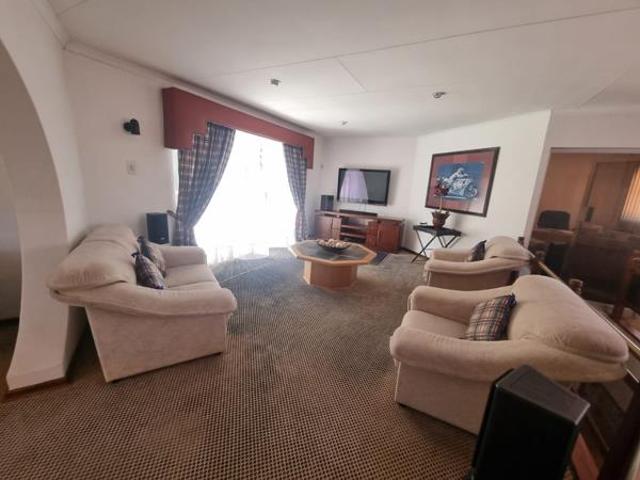 House for sale in Vanderbijlpark, Emfuleni Local Municipality