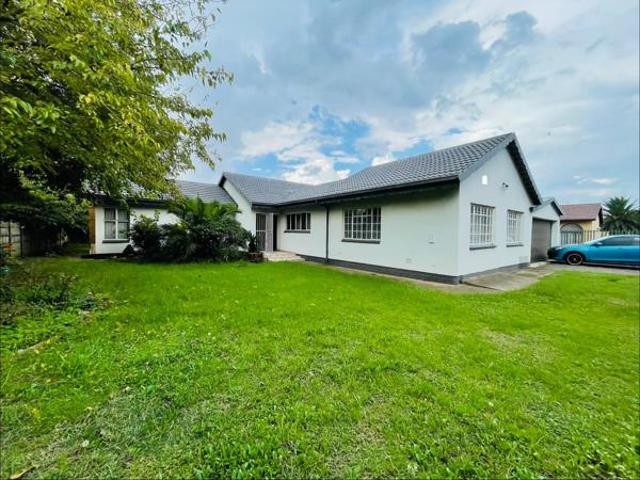 House for sale in Vanderbijlpark, Emfuleni Local Municipality