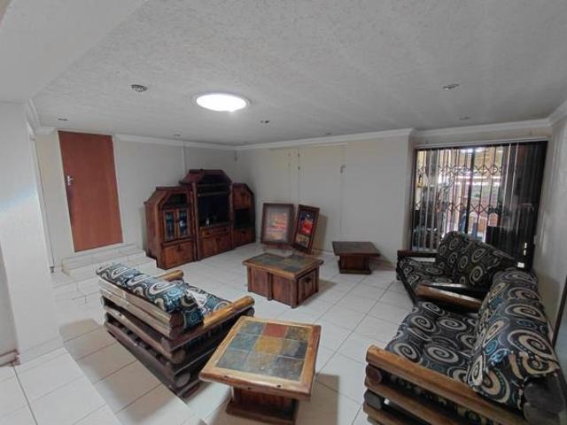 House for sale in Vanderbijlpark, Emfuleni Local Municipality