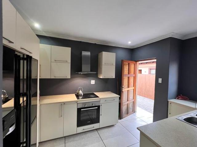 House for sale in Vanderbijlpark, Emfuleni Local Municipality
