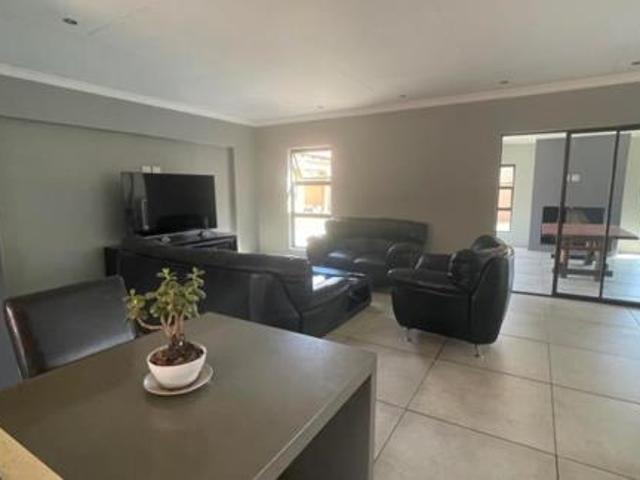 House for sale in Vanderbijlpark, Emfuleni Local Municipality