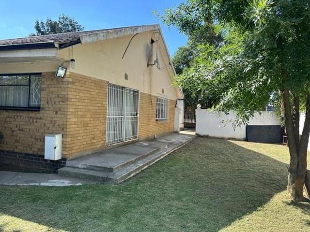 House for sale in Vanderbijlpark, Emfuleni Local Municipality