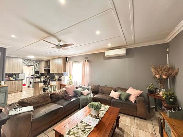 House for sale in UMhlathuze Municipality, Kwazulu-natal