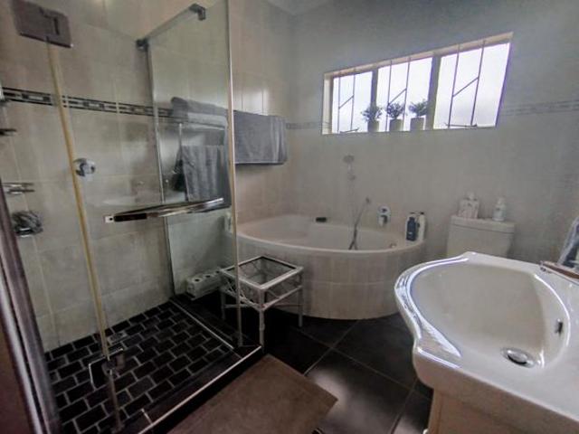 House for sale in Dr Kenneth Kaunda, North West