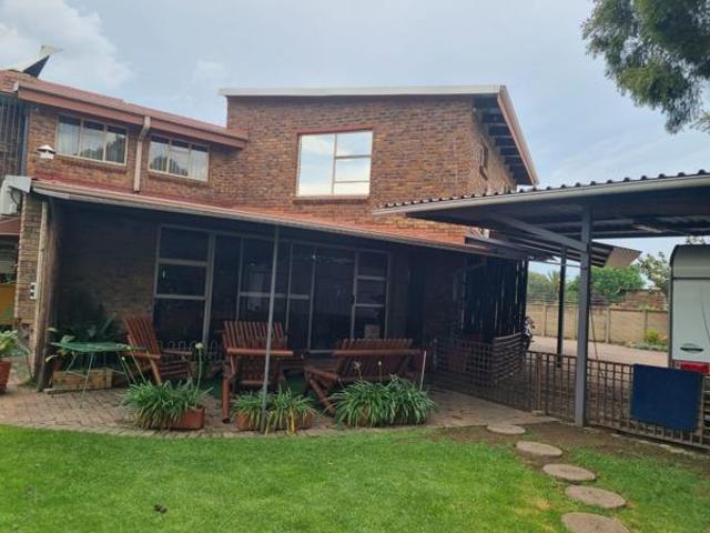 House for sale in Vereeniging, Emfuleni Local Municipality
