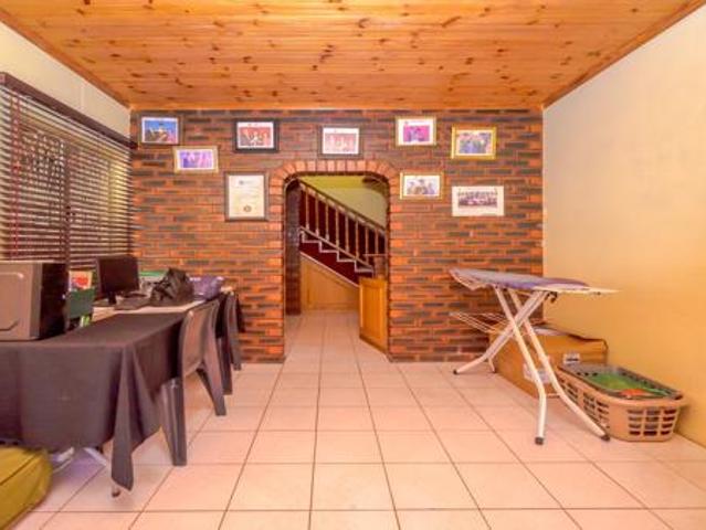 House for sale in Mount Moreland, Kwazulu-natal