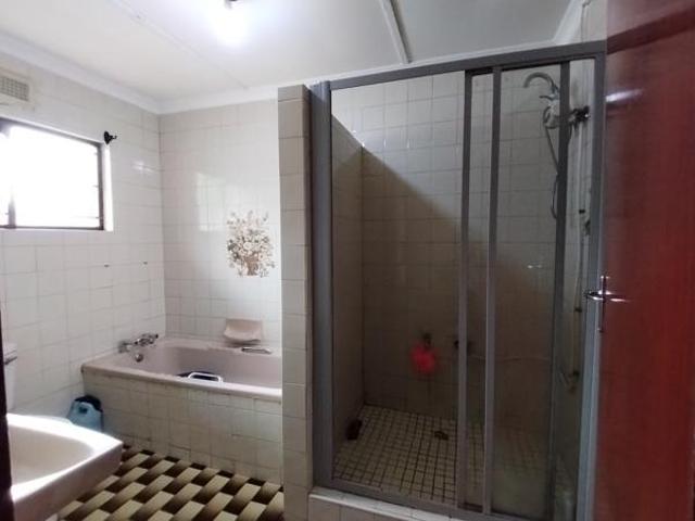 House for sale in Mount Moreland, Kwazulu-natal