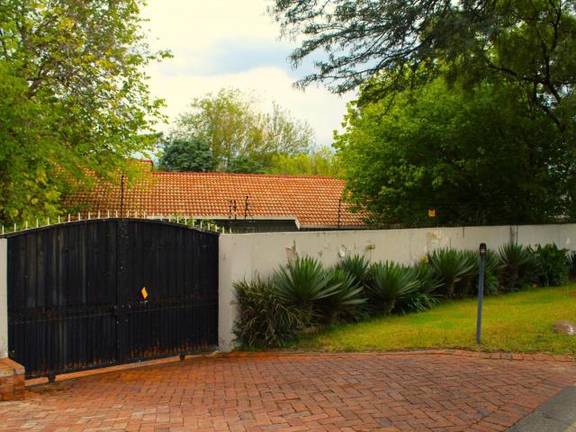 House for sale in Midrand, City of Johannesburg Metropolitan Municipality