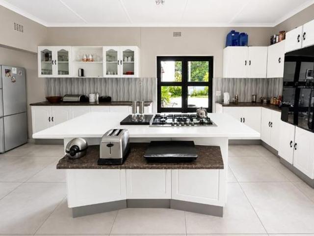House for sale in Dr Ruth Segomotsi Mompati District Municipality, North West