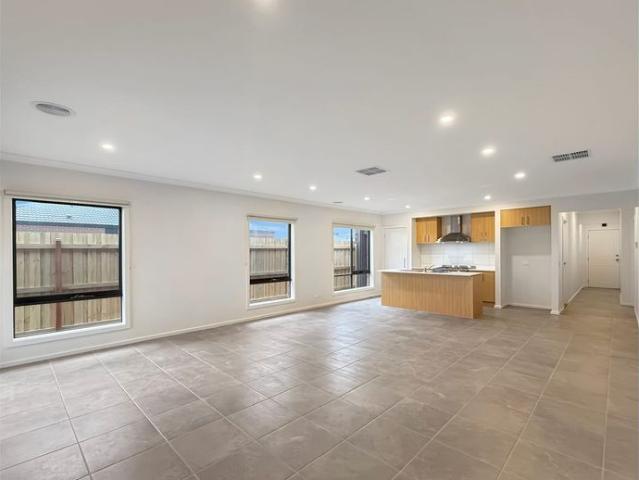House for rent in Newbridge South, Wallan