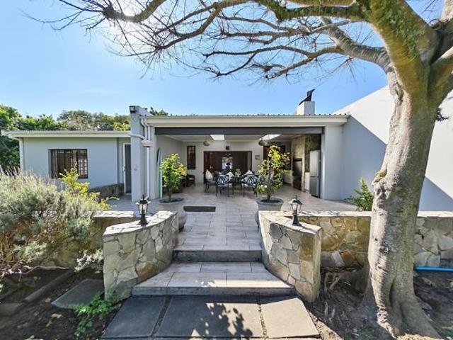 House for sale in Nelson Mandela Bay Ward 18, Nelson Mandela Bay Metropolitan Municipality