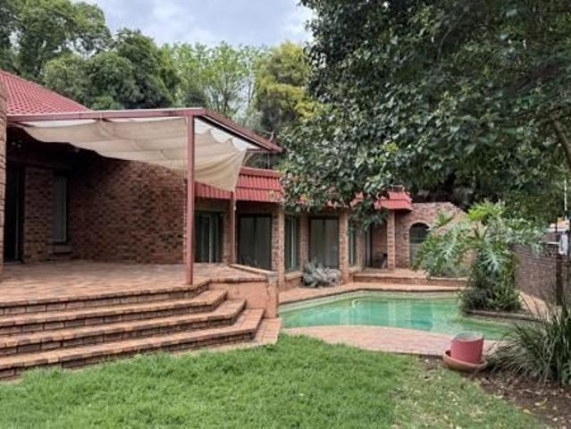 House for rent in Waterkloof, Gauteng