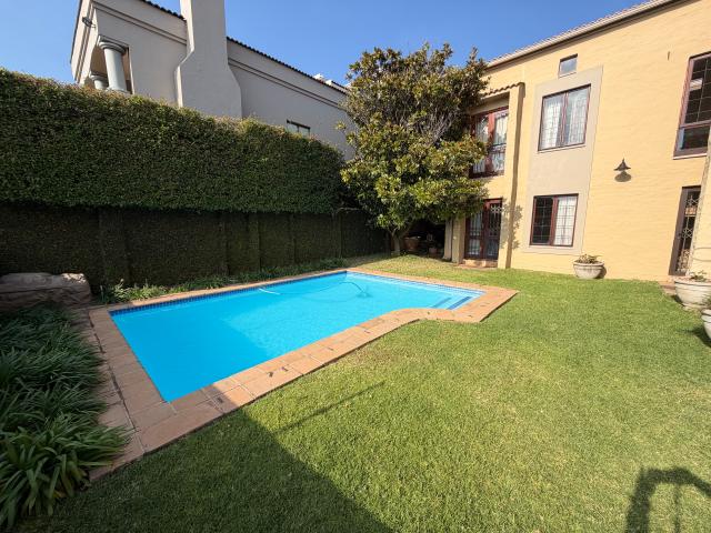 House for rent in Waterkloof, Gauteng