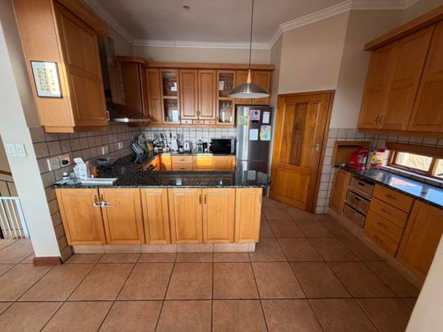 House for rent in Waterkloof, Gauteng