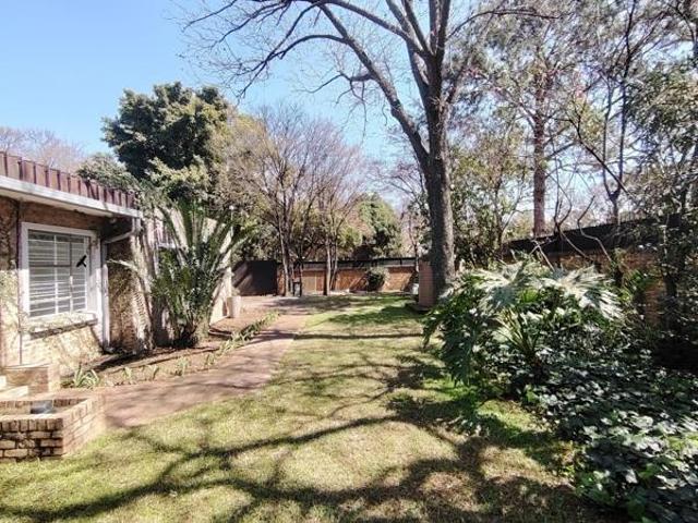 House for rent in Waterkloof, Gauteng