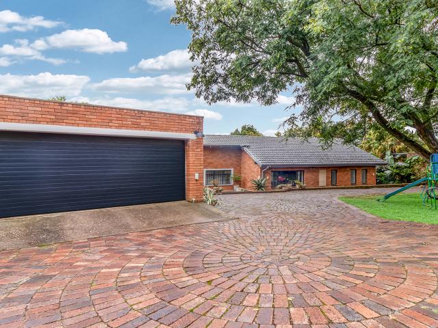 House for sale in Waterkloof, Gauteng