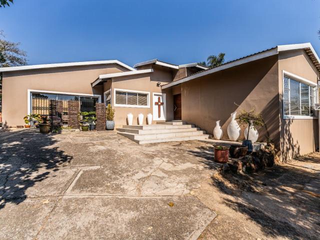 House for sale in Waterkloof, Gauteng