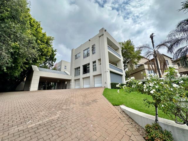 House for rent in Waterkloof, Gauteng