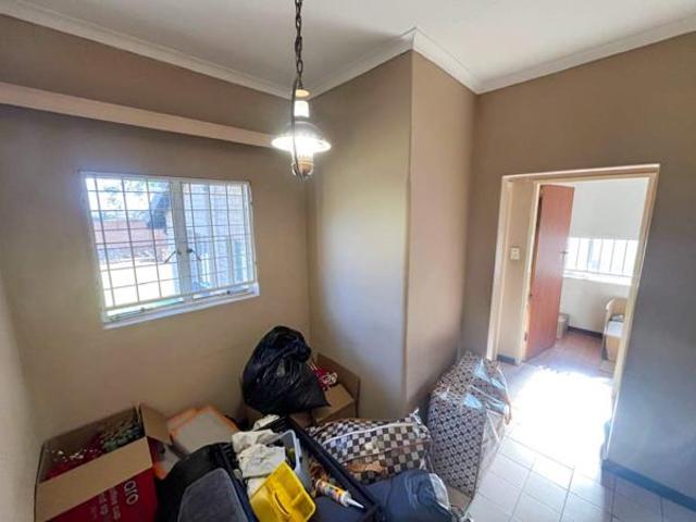 House for rent in Waterkloof, Gauteng