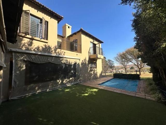 House for rent in Waterkloof, Gauteng