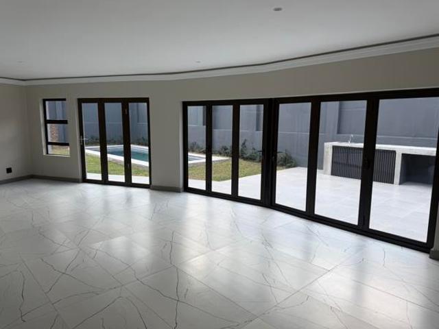 House for rent in Waterkloof, Gauteng