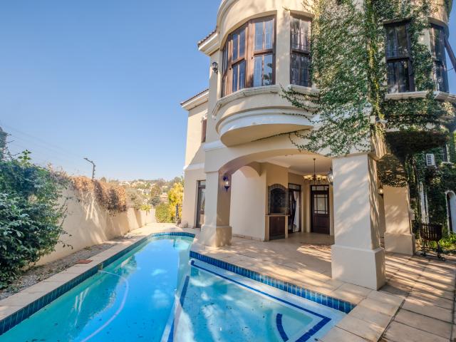 House for sale in Waterkloof, Gauteng