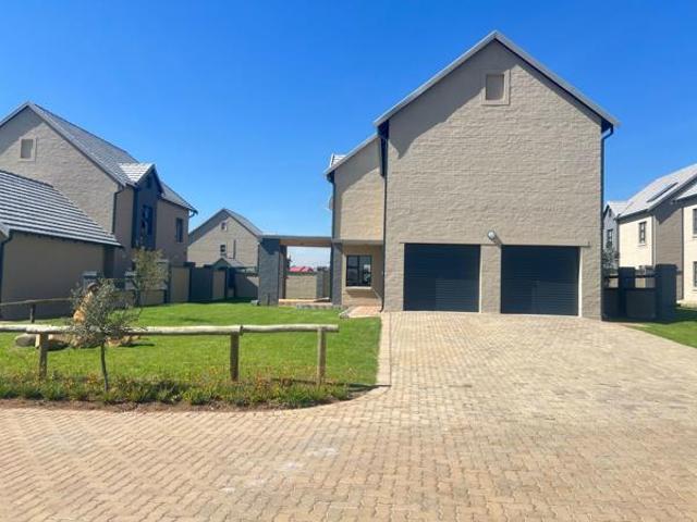 House for rent in Waterkloof, Gauteng