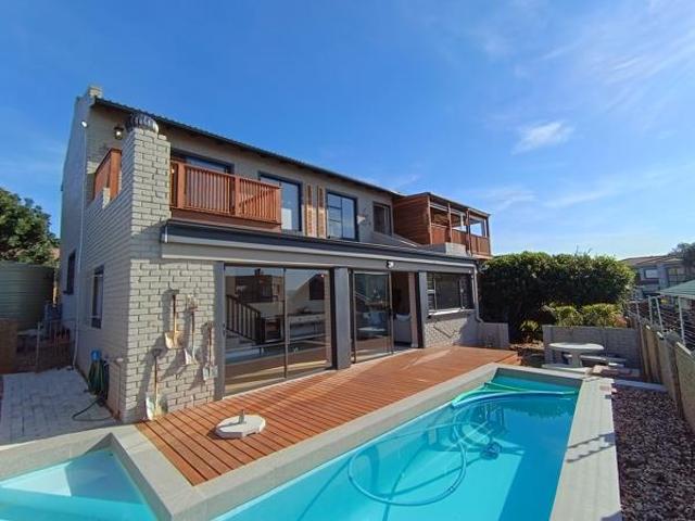 House for sale in Cape St Francis, Eastern Cape