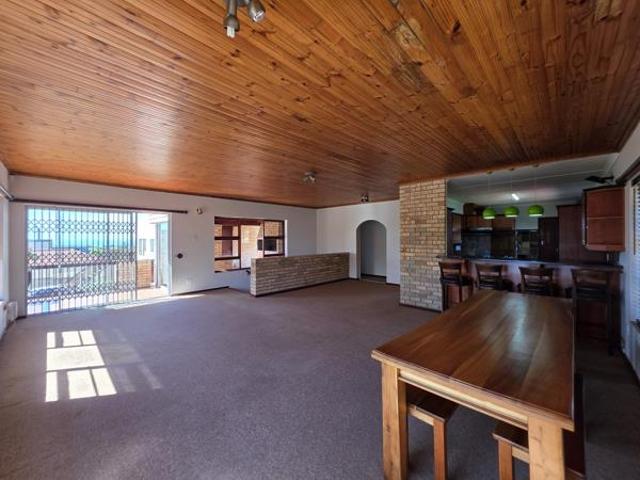 House for sale in Jeffreys Bay, Kouga Local Municipality