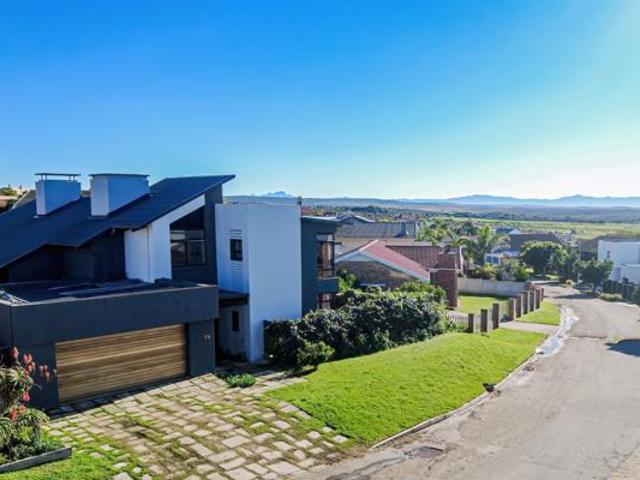 House for sale in Cape St Francis, Eastern Cape