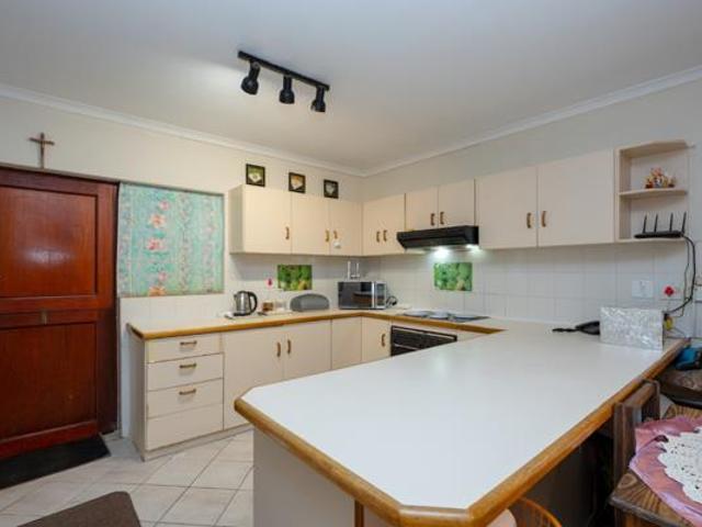 House for sale in Cape Town, Western Cape