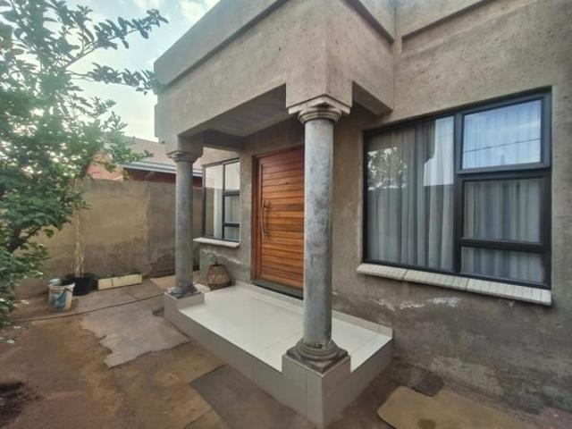 House for sale in Vosloorus, Gauteng