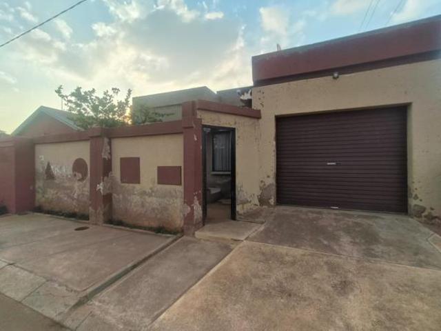 House for sale in Vosloorus, Gauteng