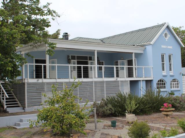 House for sale in Bushmans River Mouth, Eastern Cape