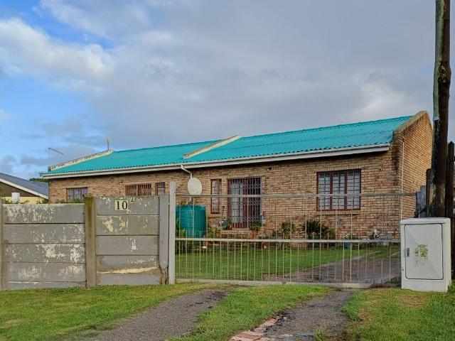 House for sale in Bushmans River Mouth, Eastern Cape