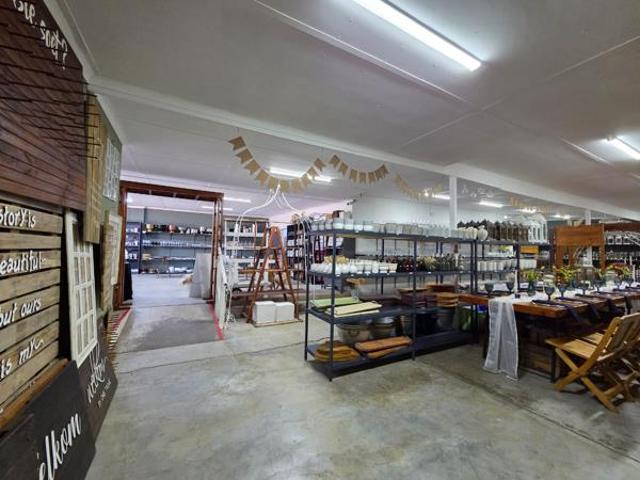 House for sale in Oudtshoorn Local Municipality, Garden Route District Municipality