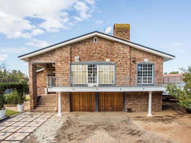 House for sale in Groot Brak Rivier, Western Cape