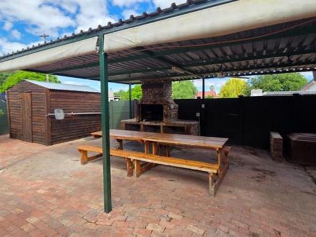 House for sale in Oudtshoorn Local Municipality, Garden Route District Municipality