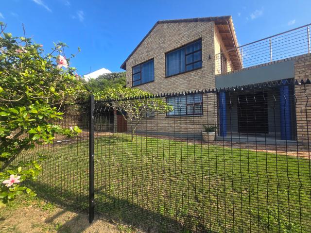 House for rent in Bushmans River Mouth, Eastern Cape