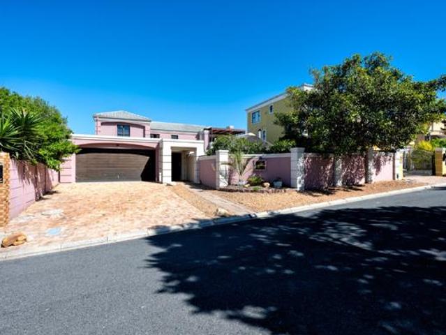 House for sale in Cape Town, Western Cape
