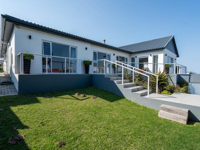 House for sale in Bushmans River Mouth, Eastern Cape