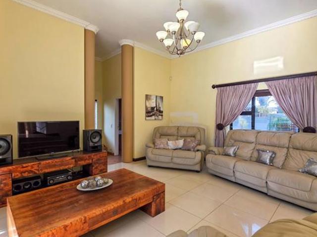 House for sale in Cape Town, Western Cape