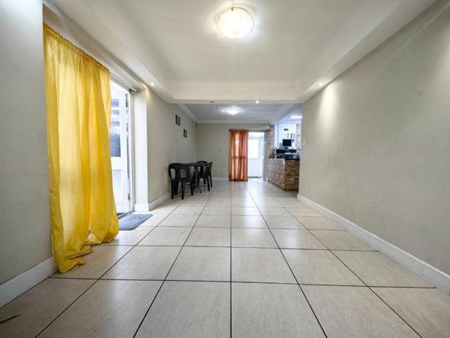 House for sale in Cape Town, Western Cape