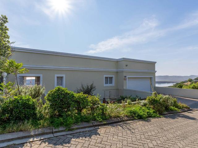 House for sale in Groot Brak Rivier, Western Cape